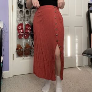 AE Midi Skirt Coral with Tortoise Shell Buttons-M